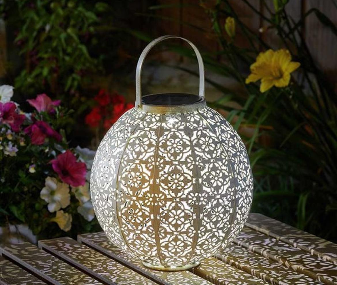 Damasque Lantern - Solar Powered Lights