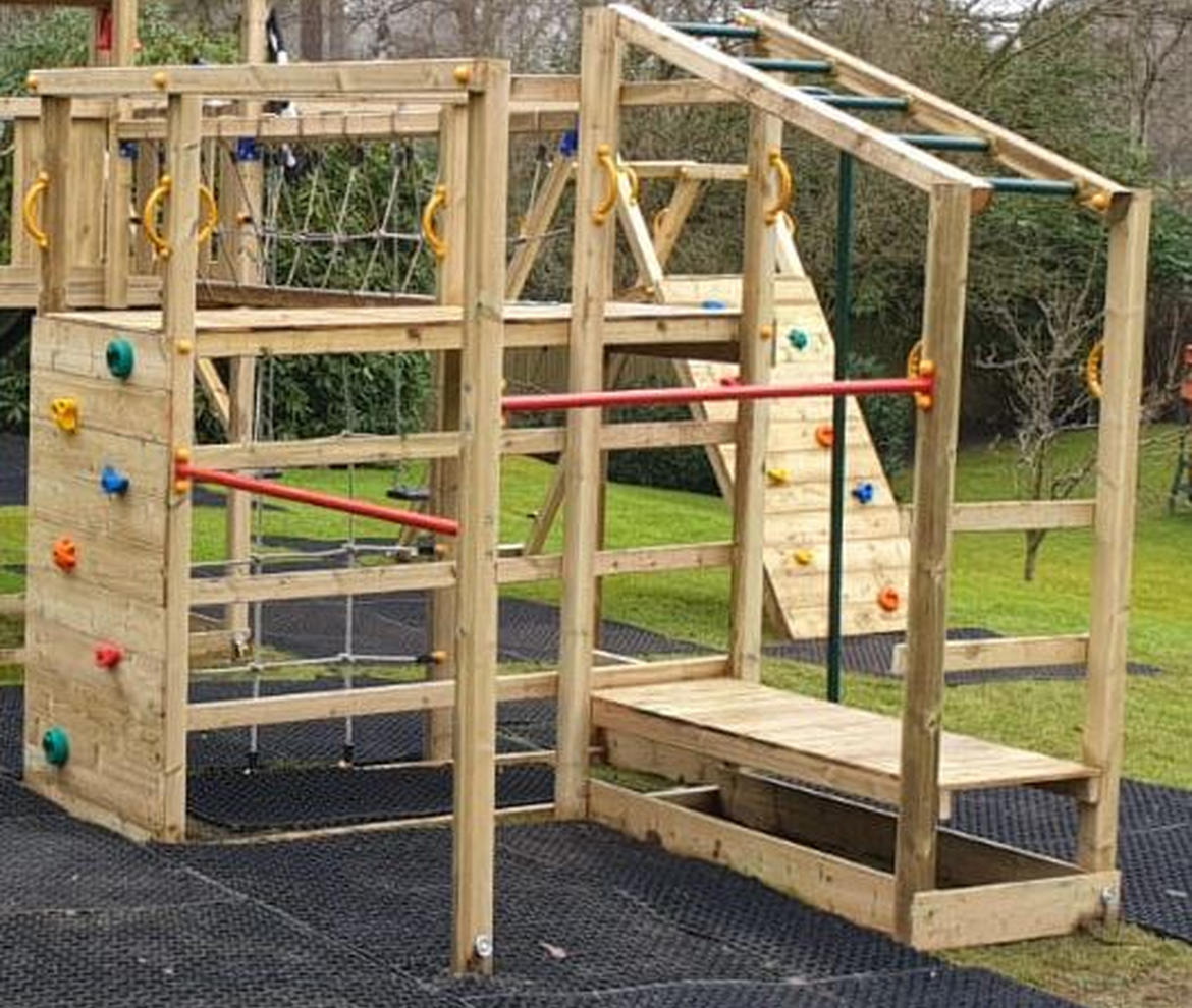 Crossfit Multi–play Tower  - Jungle Gym Towers