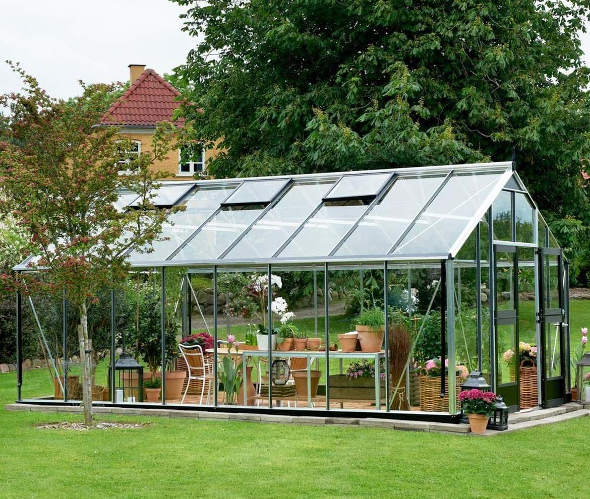 Juliana Gardener - Juliana Greenhouse