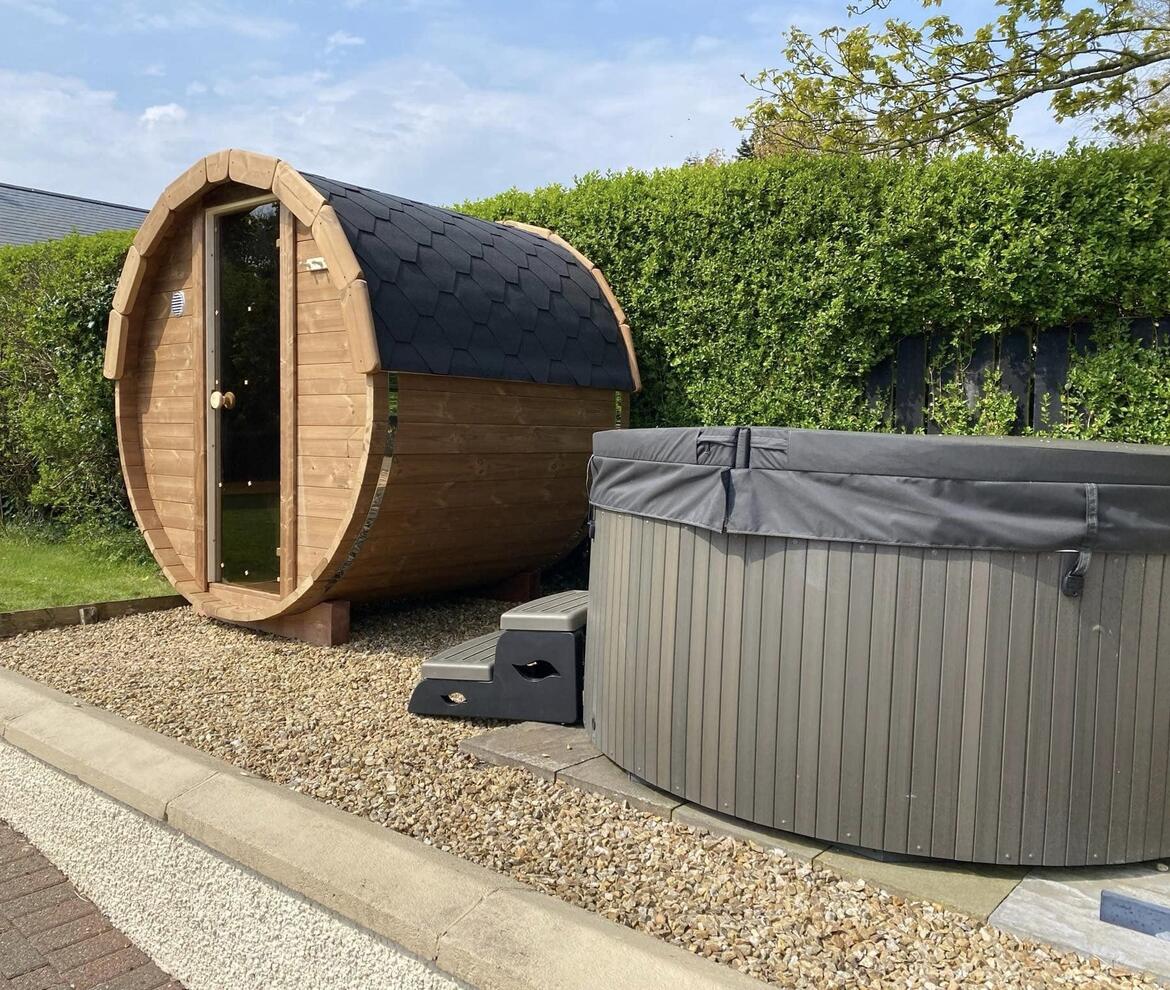 Woodstoc Barrel Sauna - 