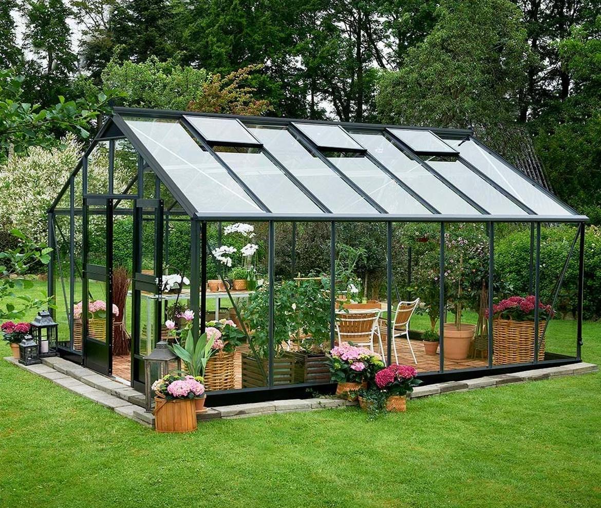 Juliana Gardener - Juliana Greenhouse