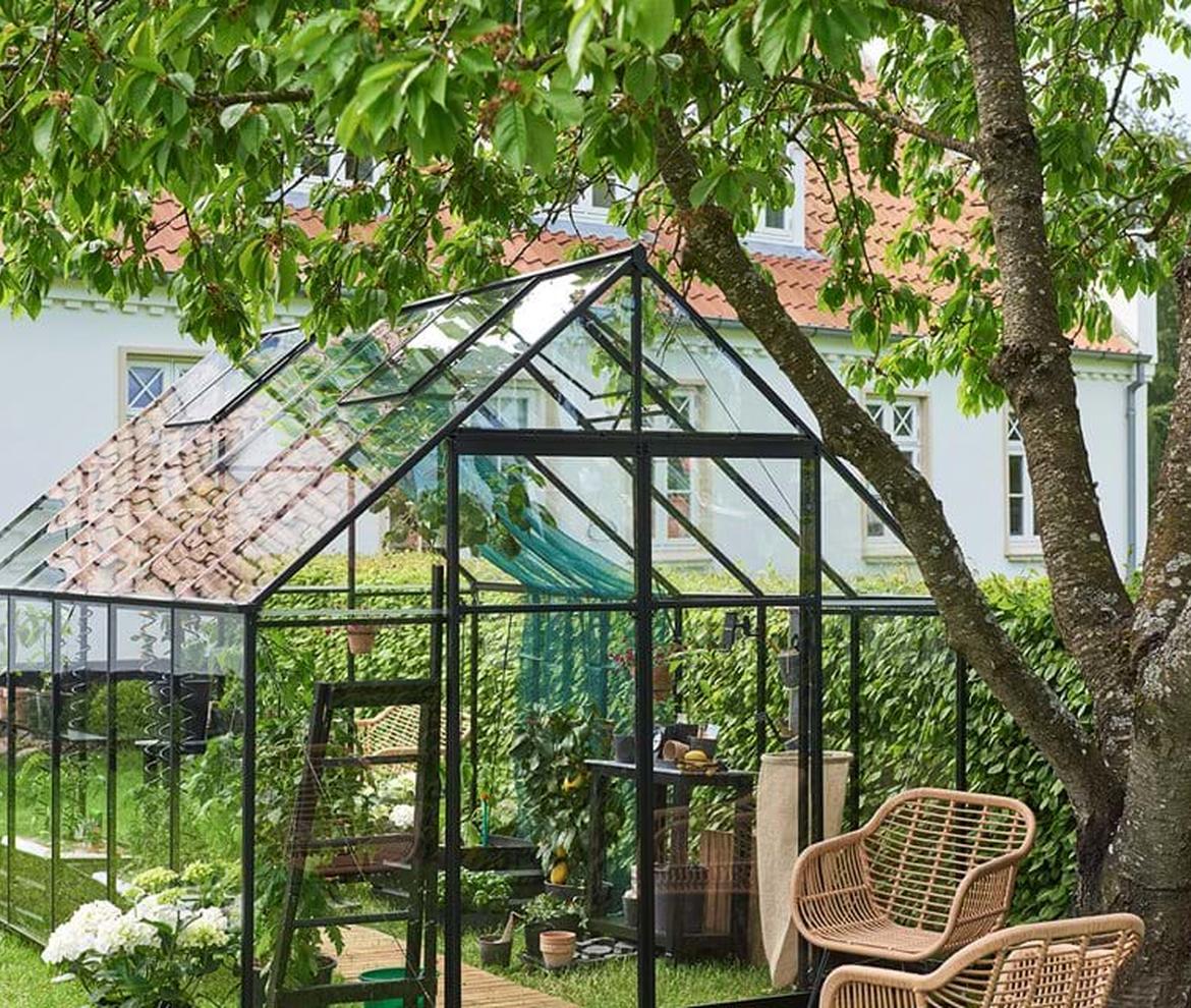 Halls ‘Qube’ 8ft x 12ft Greenhouse  - Halls Traditional & Qube Greenhouses