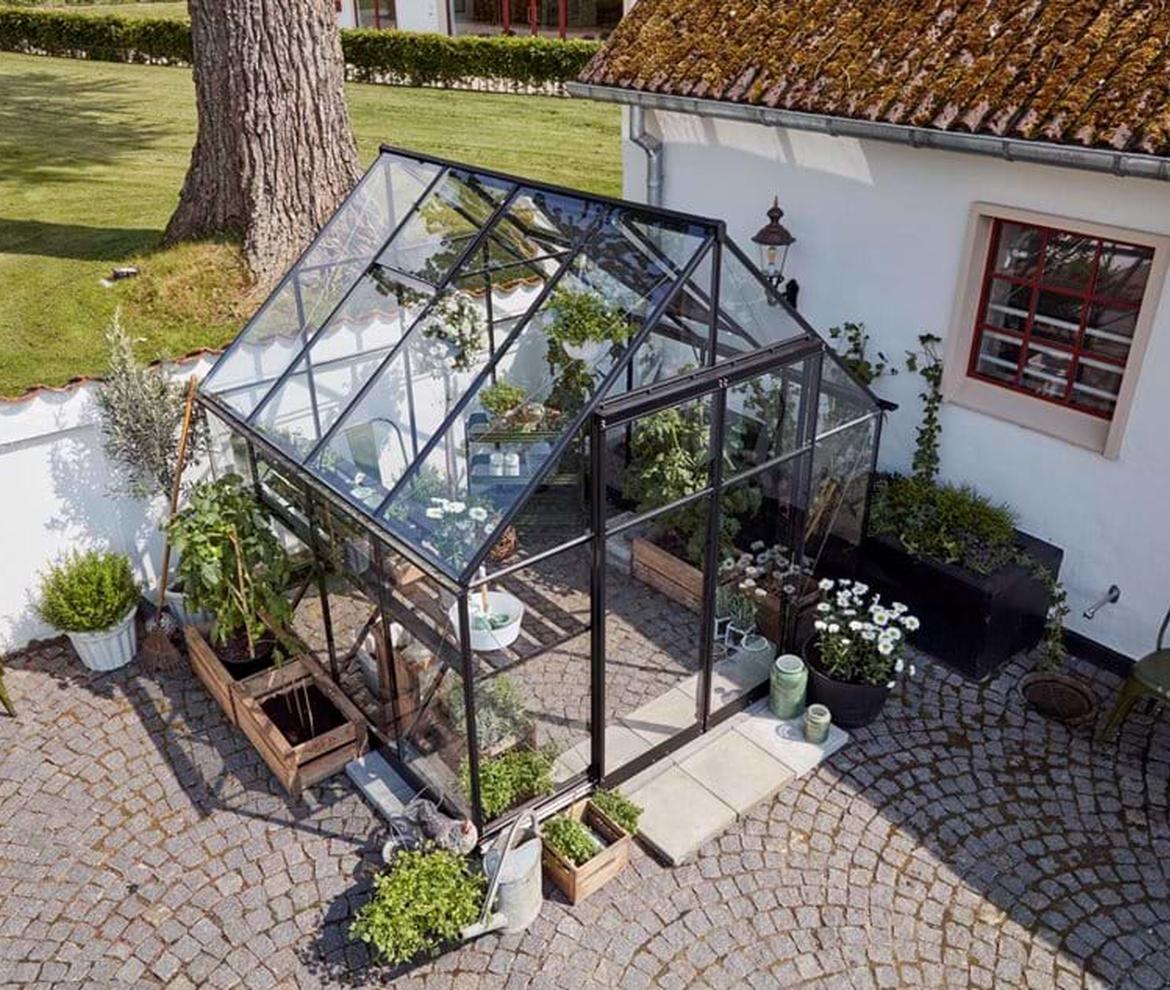 Halls ‘Qube’ 8ft x 8ft Greenhouse - Halls Traditional & Qube Greenhouses