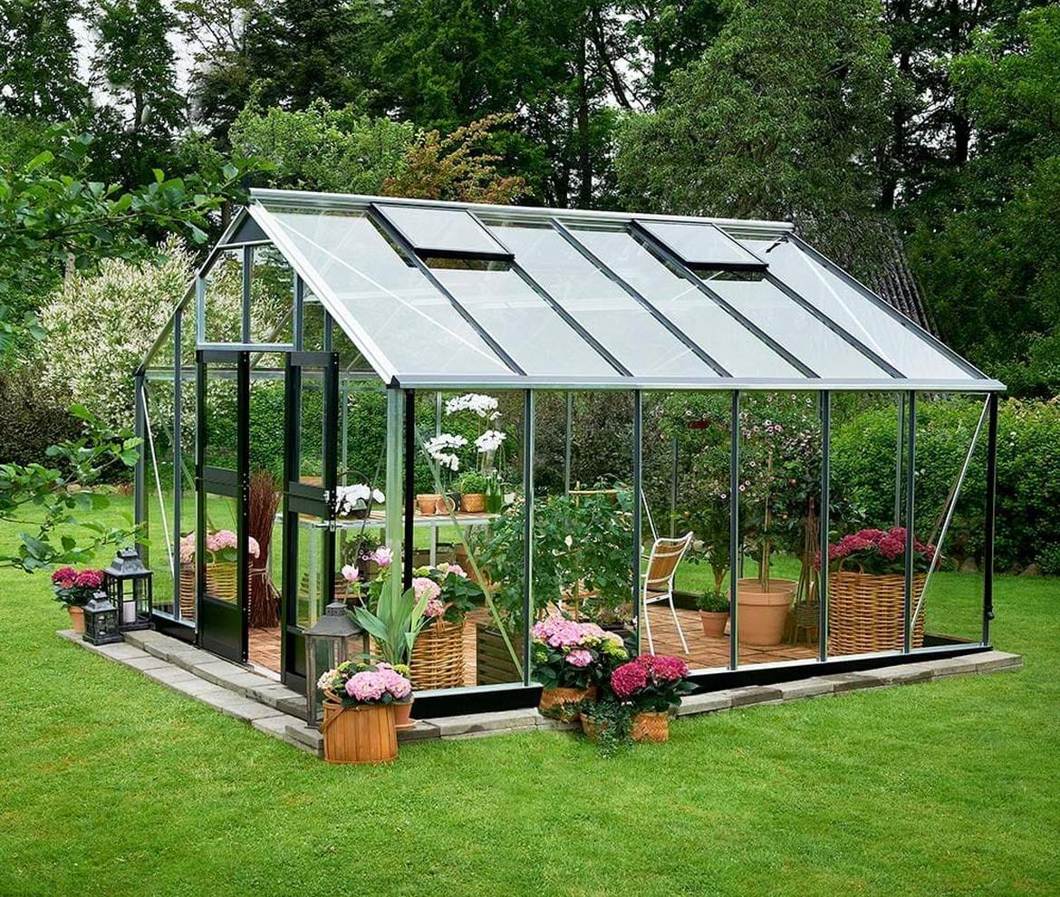 Juliana Gardener - Juliana Greenhouse