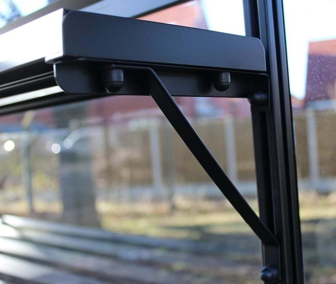Qube 4ft Integral Shelving - Accessories