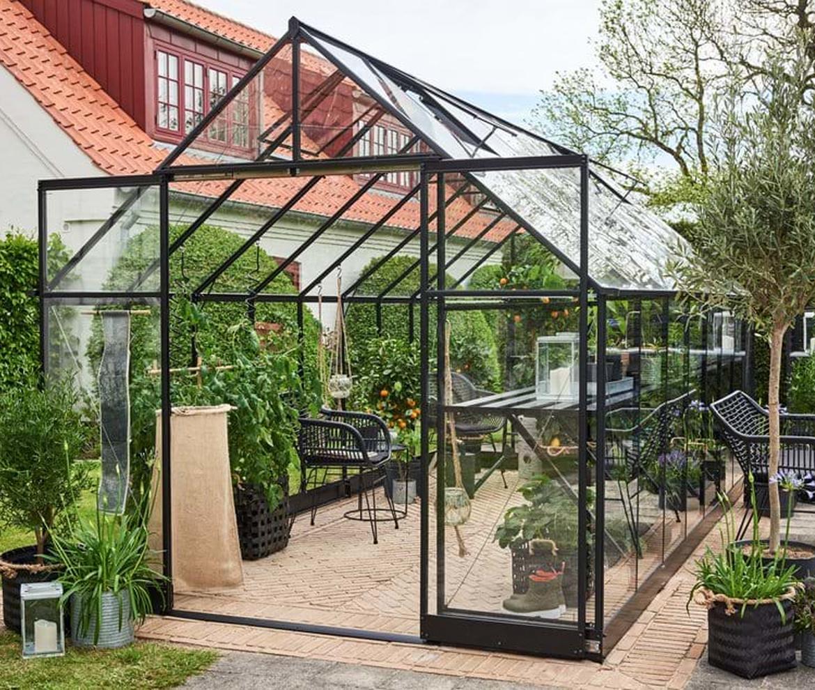 Halls ‘qube’ 8ft x 16ft Greenhouse  - Halls Traditional & Qube Greenhouses