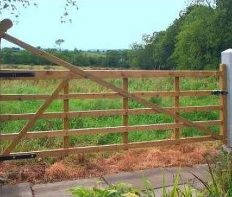 Estate Entrance Gate - Field Gates