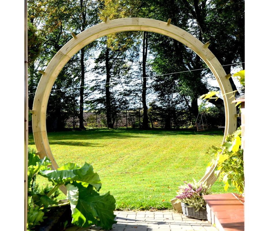 Moon Gate Arch - 