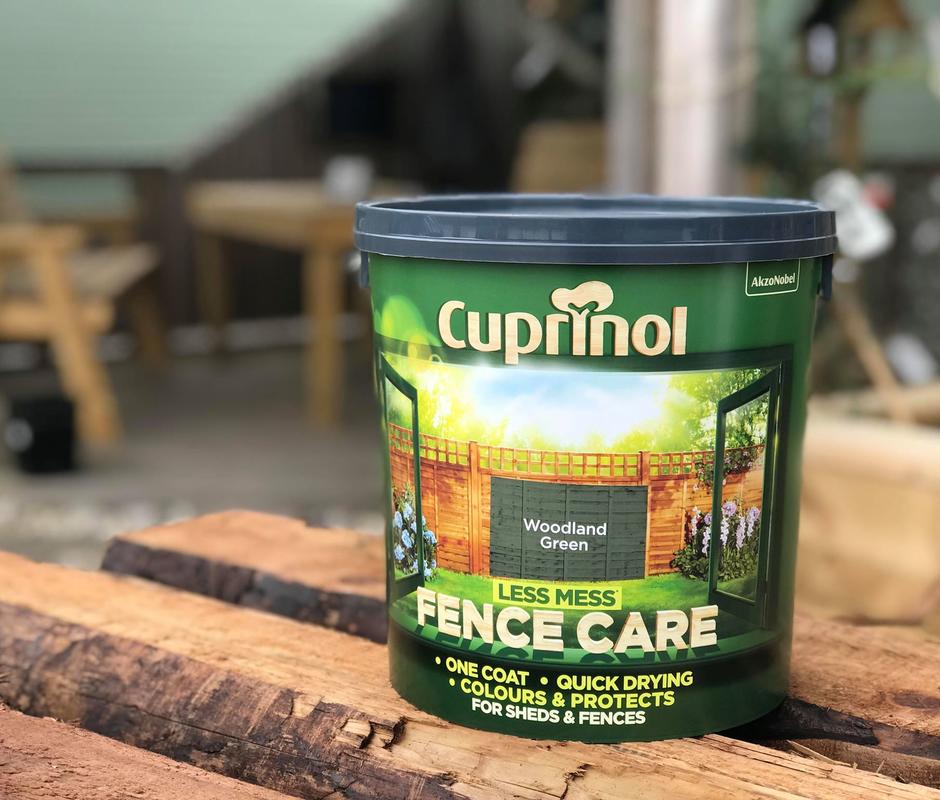 Cuprinol ‘Woodland Green’ Less Mess Fence Care - 