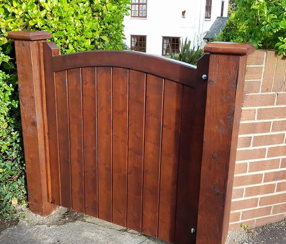 Single Leaf Mortice & Tenon Curve Top Gate - 