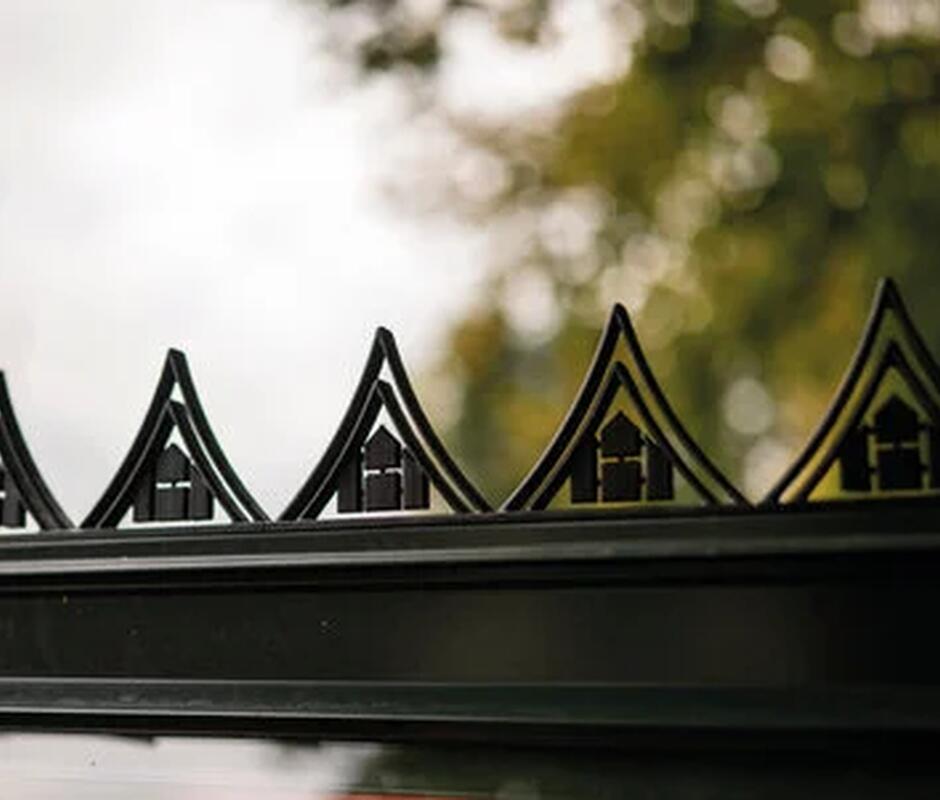 Halls ICON Cresting  - 